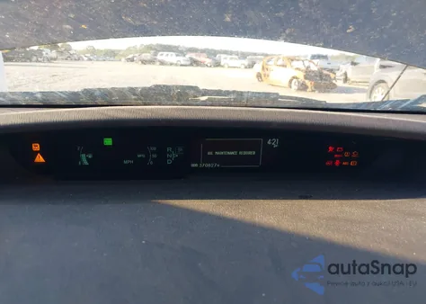 2011 Toyota Prius Three from USA, damaged, VIN JTDKN3DU3B1379064